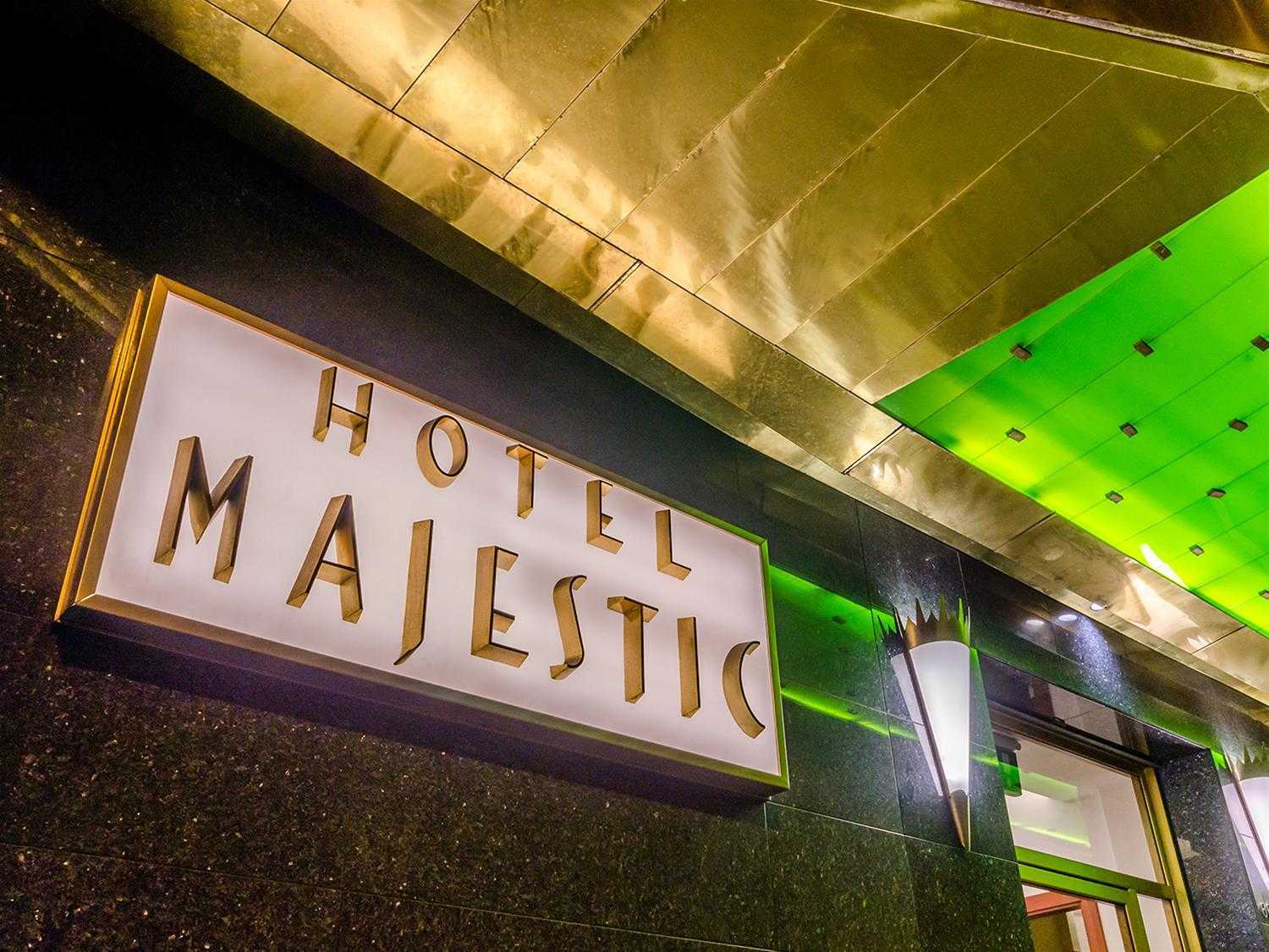Exe Majestic Hotel Napoli Bagian luar foto